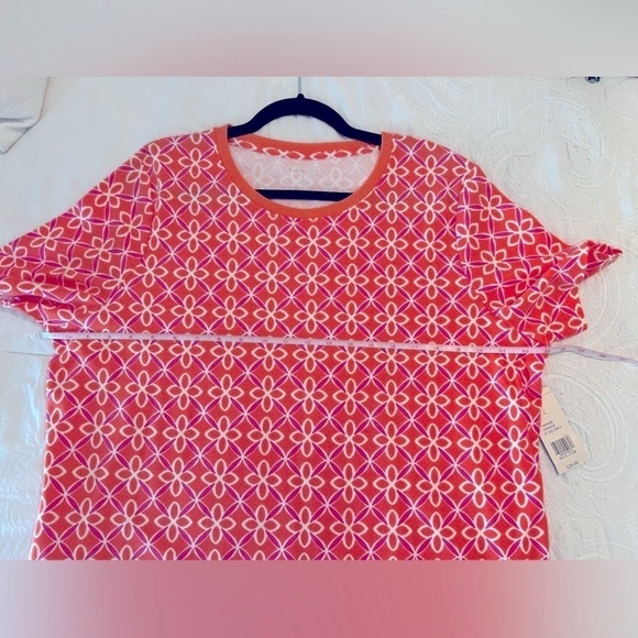 Kim Rogers NWT Coral White Geometric Print Short Sleeve T-Shirt Size L - Picture 7 of 7
